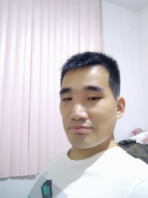 大男孩的第一张照片--平潭相亲服务中心