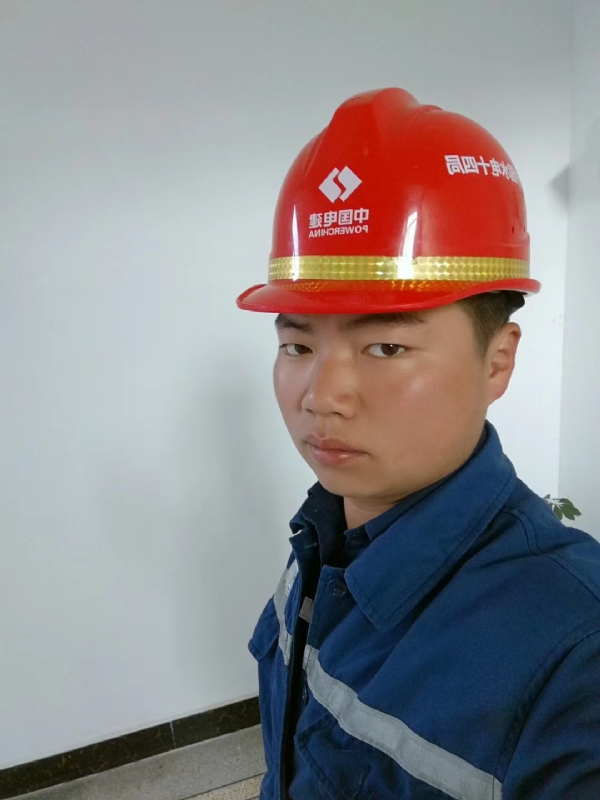 小公牛的第一张照片--平潭相亲服务中心