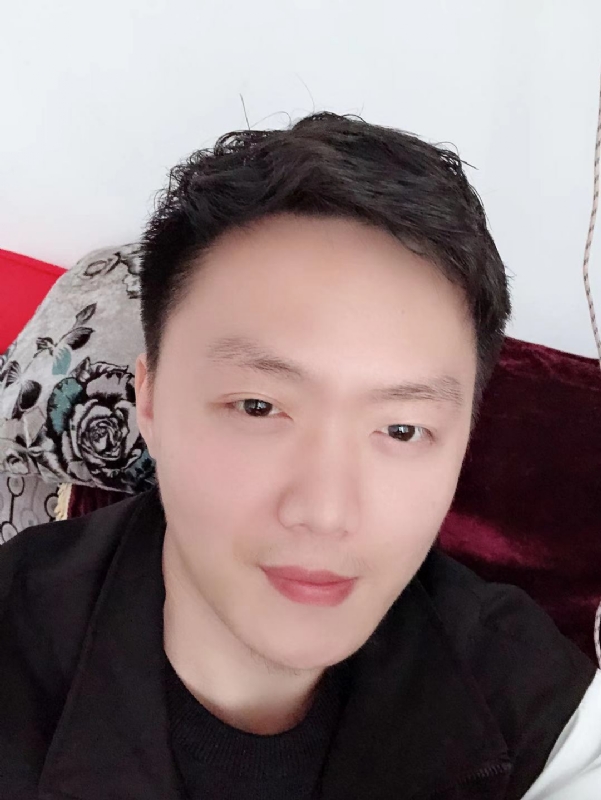 执迷的鲸鱼的第一张照片--平潭相亲服务中心