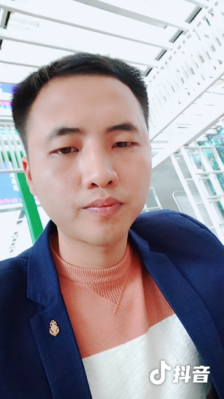 佳鑫的第一张照片--平潭相亲服务中心