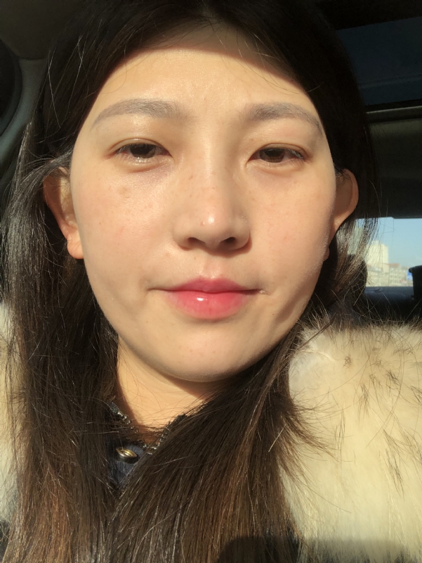 轻闭双眼的第一张照片--平潭相亲服务中心
