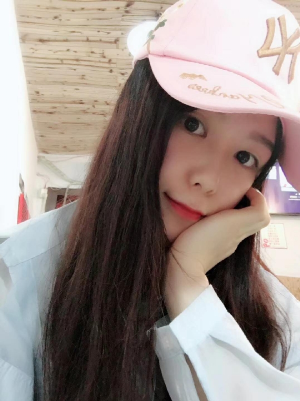 丹丹的第一张照片--平潭相亲服务中心