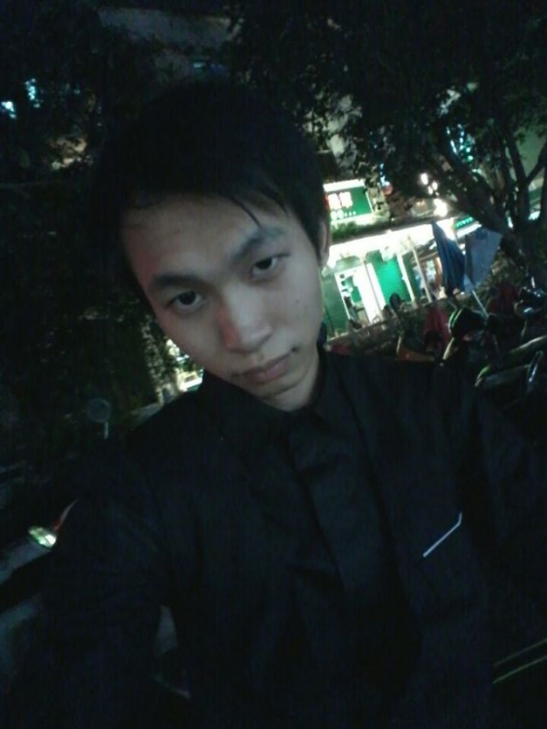 瞬间回眸的第一张照片--平潭相亲服务中心