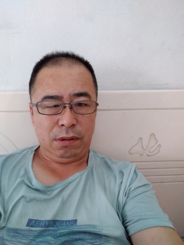 大叔的第一张照片--平潭相亲服务中心