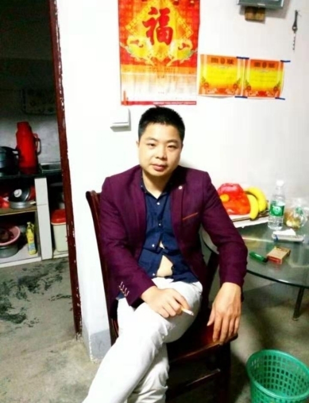 蓝色的微笑的第一张照片--平潭相亲服务中心