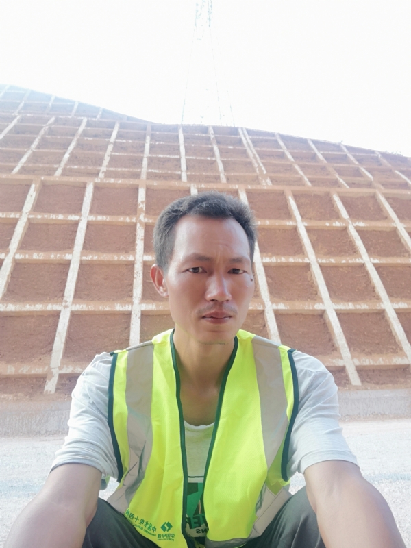 哥们的第一张照片--平潭相亲服务中心
