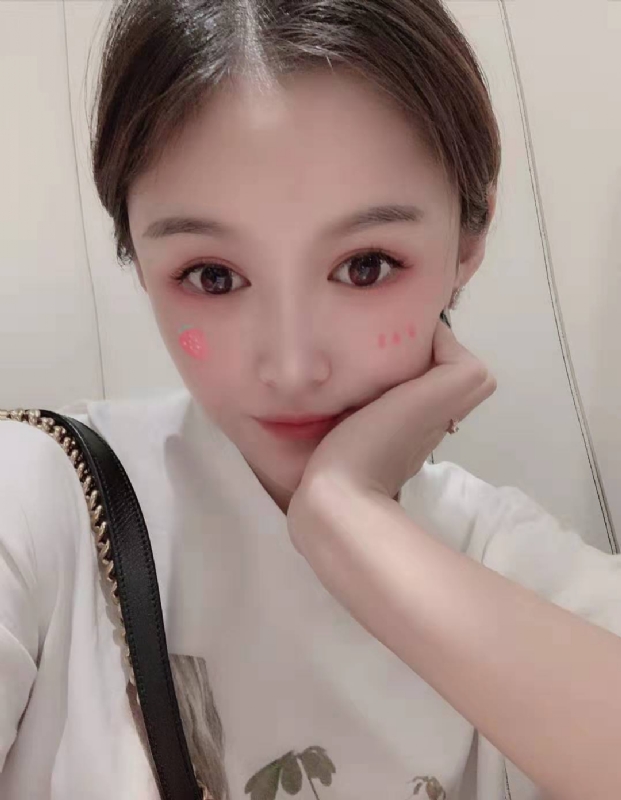 fei菲儿的第一张照片--平潭相亲服务中心