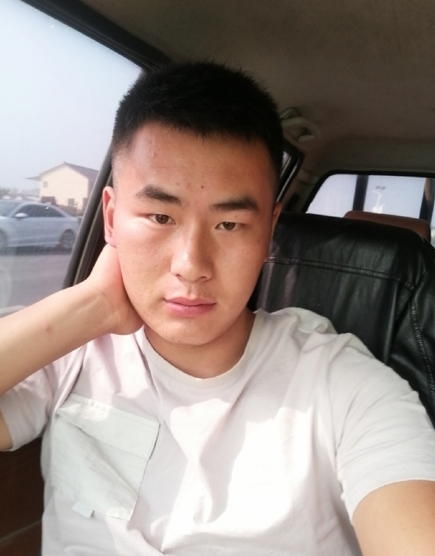 马宏亮的第二张照片--平潭相亲服务中心