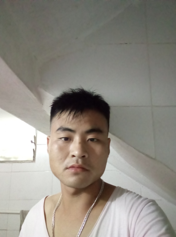 落叶知秋的第一张照片--平潭相亲服务中心