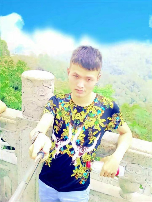 孤独王者元首的第一张照片--平潭相亲服务中心