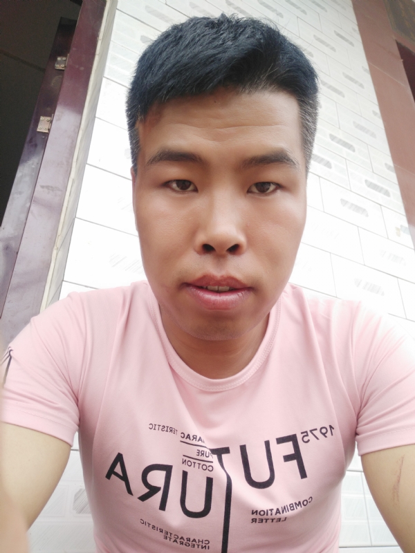 守护爱情的第一张照片--平潭相亲服务中心