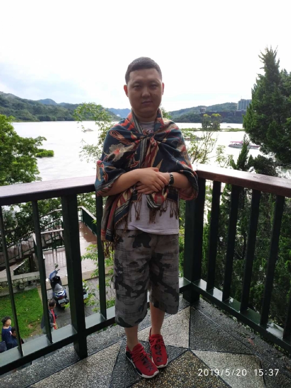 爱情里的俩个人的第一张照片--平潭相亲服务中心