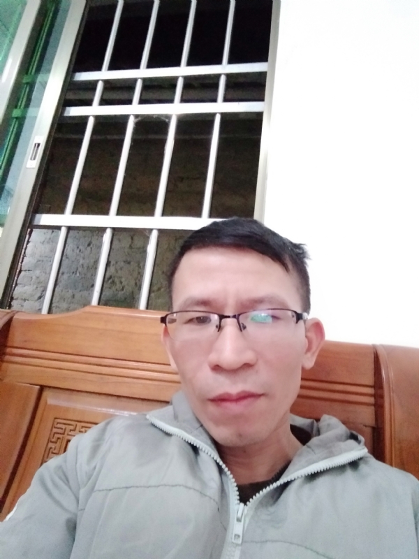 奋斗的第一张照片--平潭相亲服务中心