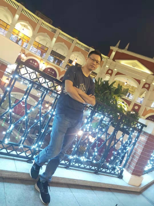 落单恋人的第一张照片--平潭相亲服务中心
