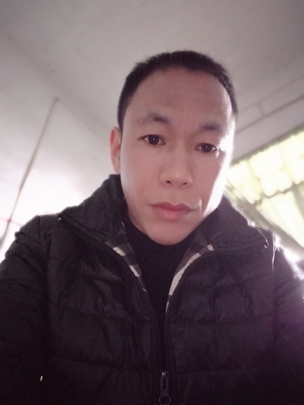 相信真爱的第一张照片--平潭相亲服务中心