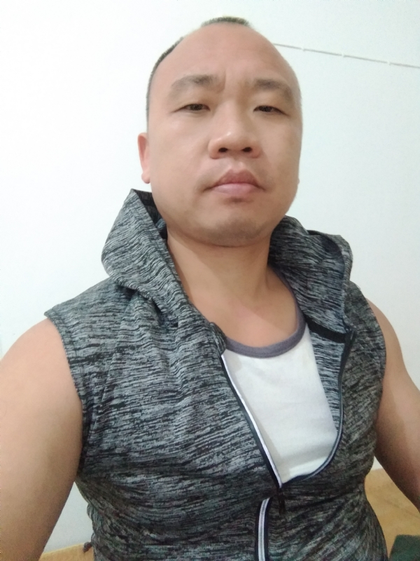 whm的第二张照片--平潭相亲服务中心