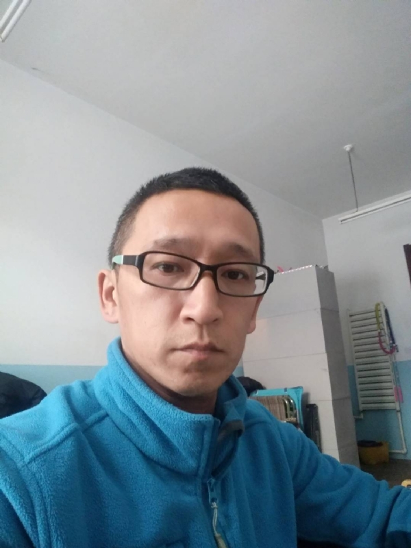 晓峰的第三张照片--平潭相亲服务中心