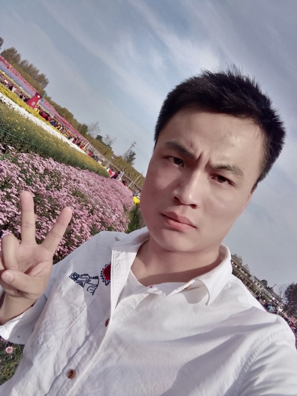心碎无痕的第二张照片--平潭相亲服务中心