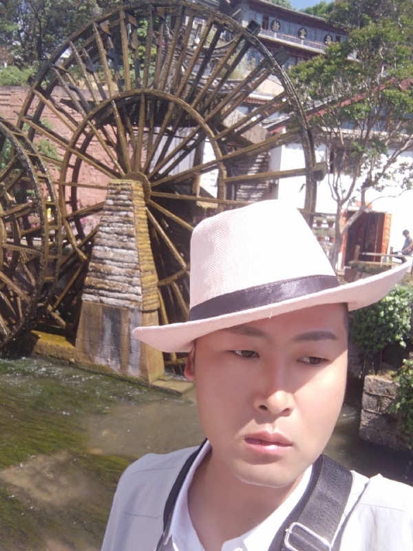 曲靖相亲的第一张照片--平潭相亲服务中心