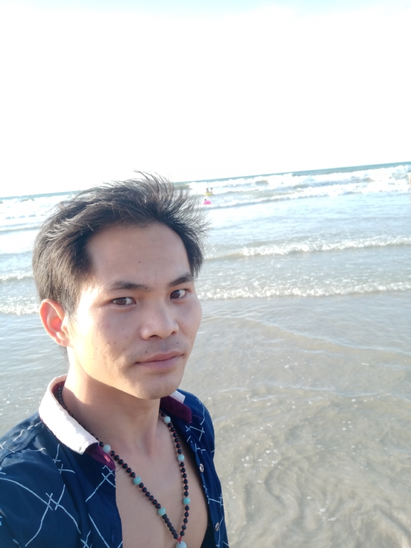 爱已欠费的第一张照片--平潭相亲服务中心