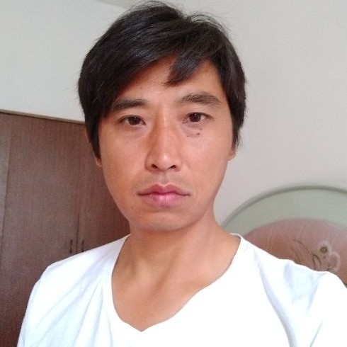 莞尔一笑的第一张照片--平潭相亲服务中心