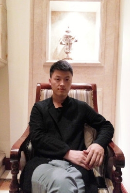 制片人杨亚林的第一张照片--平潭相亲服务中心