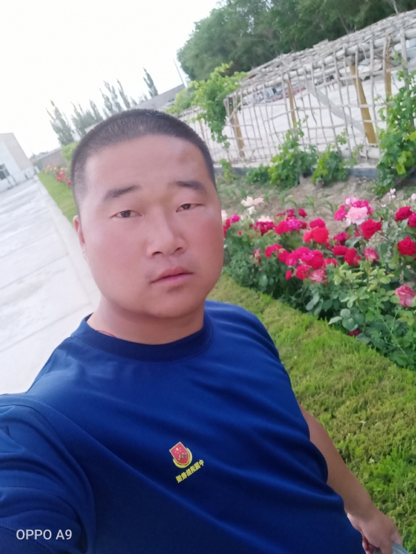 奋斗中的青春最美丽的第一张照片--平潭相亲服务中心