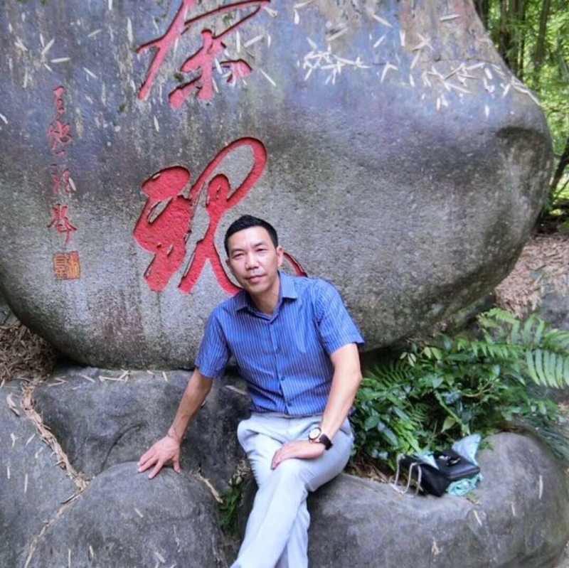 老·黄的第一张照片--平潭相亲服务中心