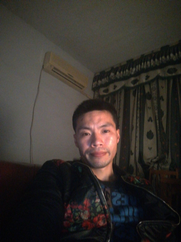 性情男儿的第一张照片--平潭相亲服务中心
