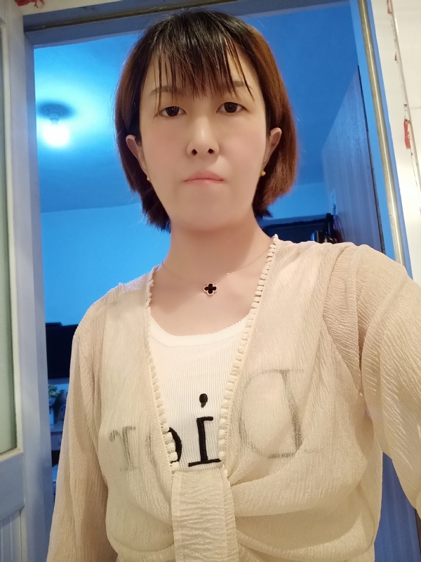 芬儿的第一张照片--平潭相亲服务中心