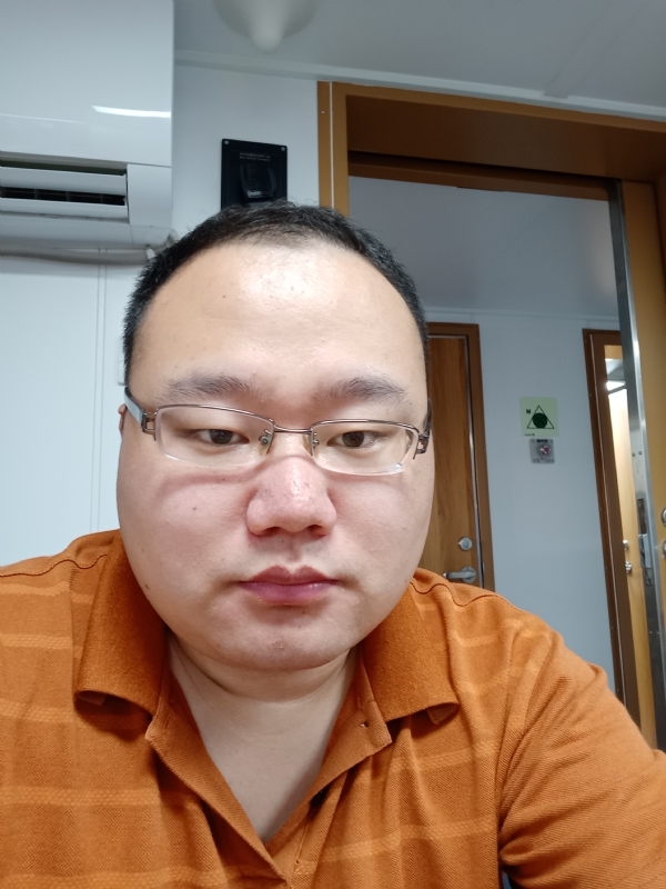 努力爱一次的第一张照片--平潭相亲服务中心