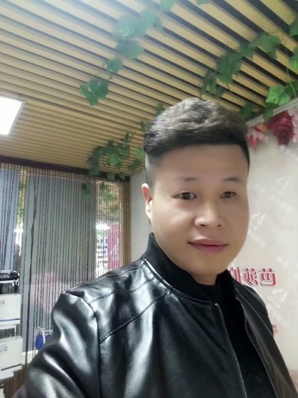 萧郎的第一张照片--平潭相亲服务中心
