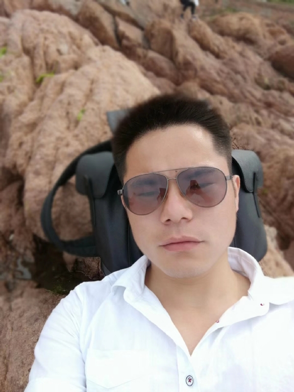 易听的第二张照片--平潭相亲服务中心