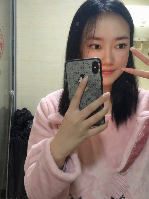 叶落知秋的第一张照片--平潭相亲服务中心