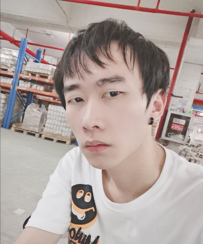 巷子里的猫的第一张照片--平潭相亲服务中心
