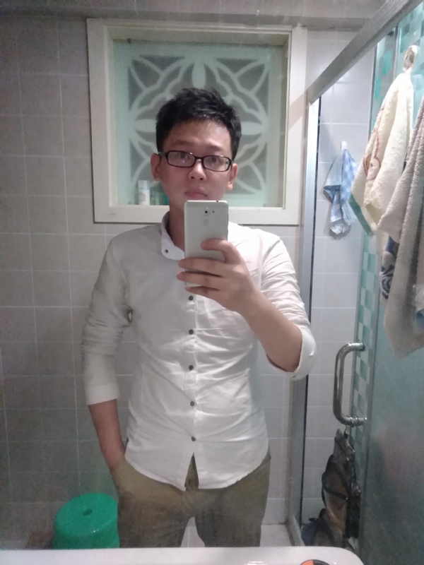 花谢魂伤的第一张照片--平潭相亲服务中心