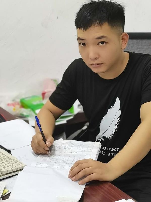 寻找另一伴的第一张照片--平潭相亲服务中心