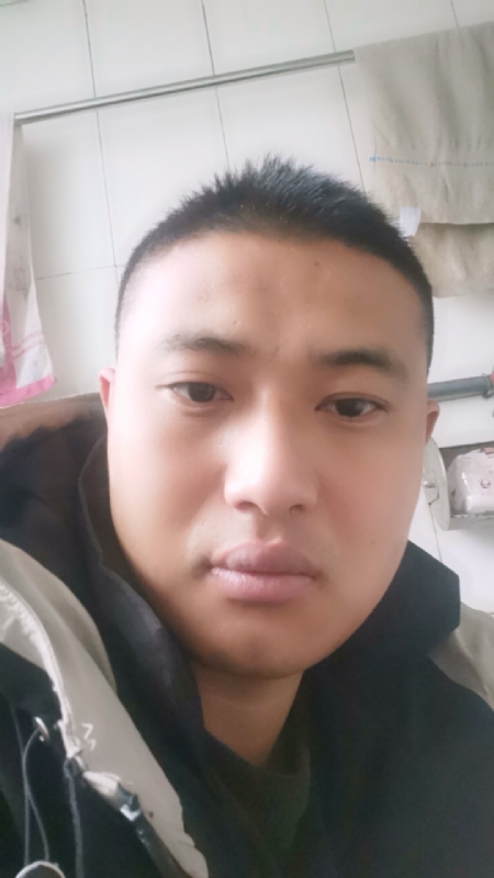 烟花再美不过瞬间的第一张照片--平潭相亲服务中心
