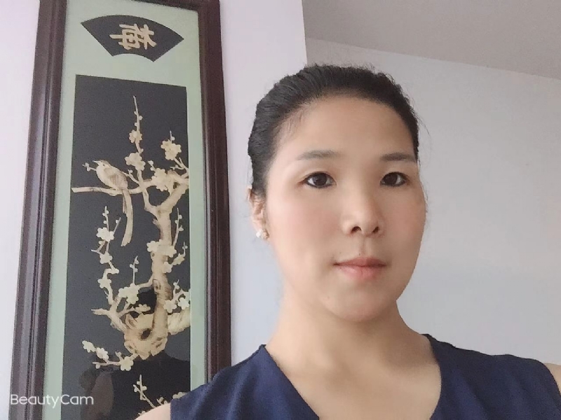 微笑的第一张照片--平潭相亲服务中心