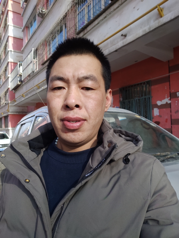华哥的第一张照片--平潭相亲服务中心