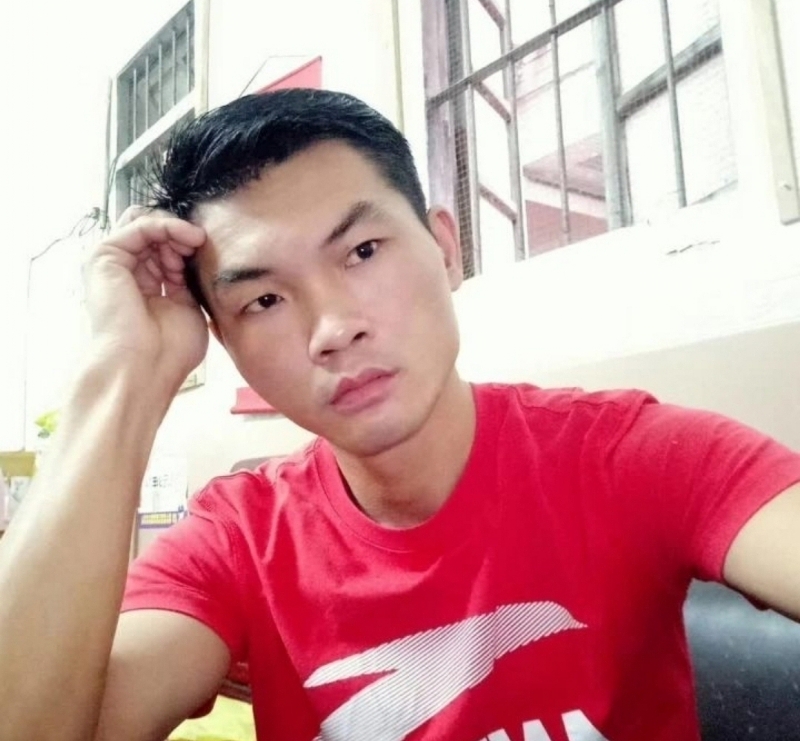 英俊的台灯的第一张照片--平潭相亲服务中心