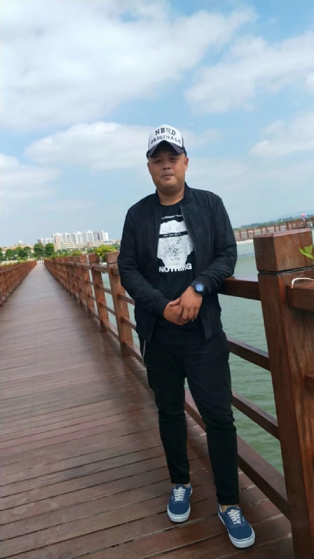 人生如戏的第二张照片--平潭相亲服务中心