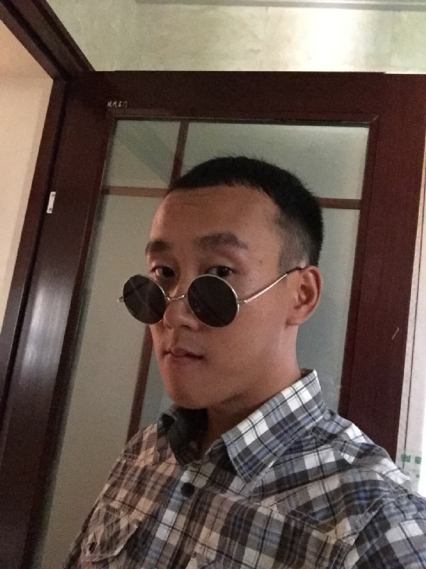 悲喜的第一张照片--平潭相亲服务中心