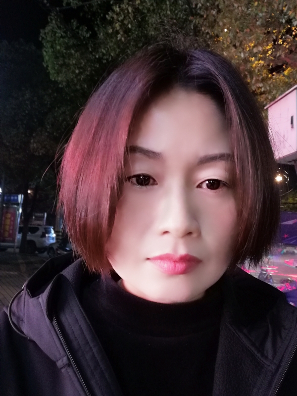 风中百合的第一张照片--平潭相亲服务中心