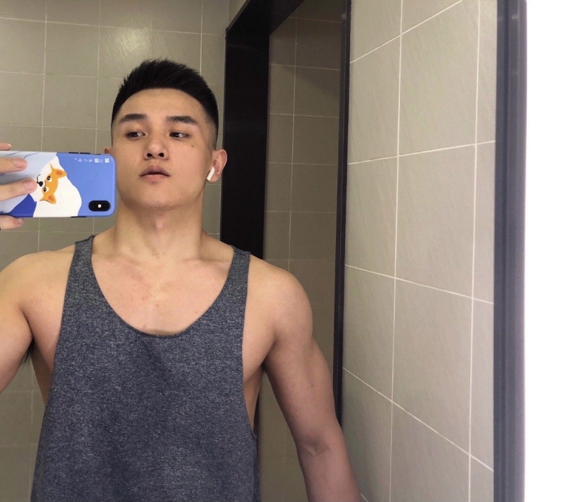 李文亮的第一张照片--平潭相亲服务中心