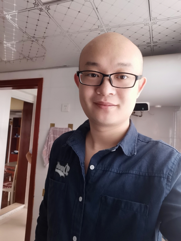 凝望远方的第一张照片--平潭相亲服务中心