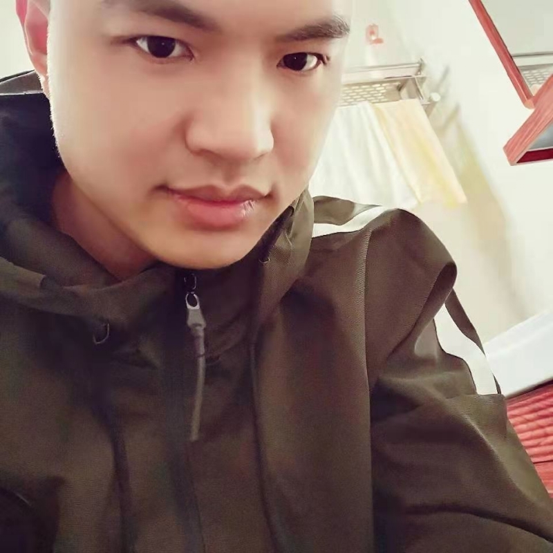 高大上的宅男的第一张照片--平潭相亲服务中心
