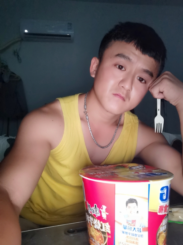 飞飞的第三张照片--平潭相亲服务中心