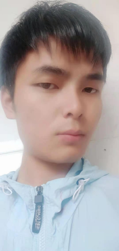 安静的男生的第一张照片--平潭相亲服务中心