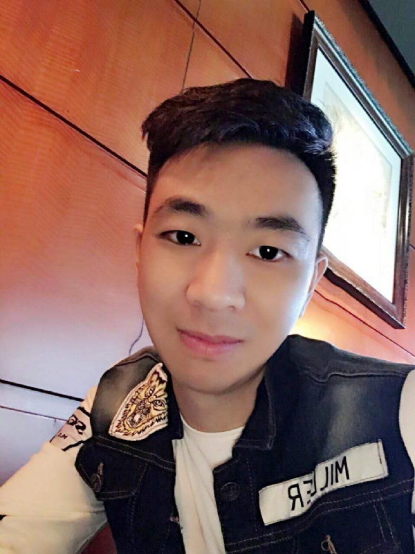 滞后的微笑的第三张照片--平潭相亲服务中心